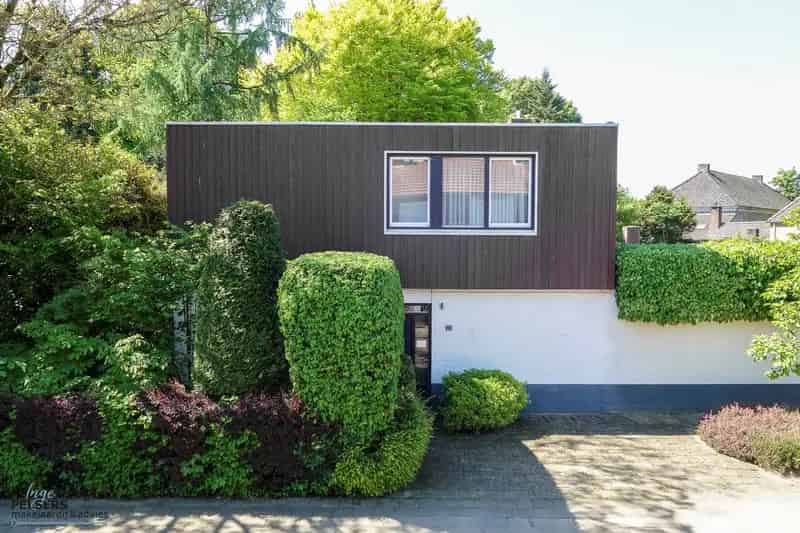 Multifunctionele woning Beesel 5 slaapkamers grote tuin