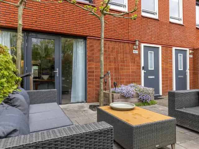Ruime 3 kamer Maisonnette Apeldoorn Tuin Parkeerplaats