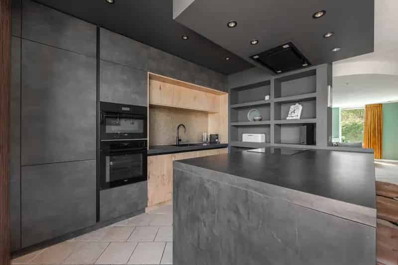 5 Slaapkamers Ruime 2-onder-1-kapwoning Nieuwe Keuken Lelystad
