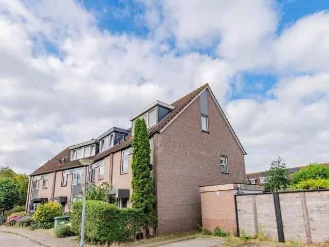 Te koop: Ruime gezinswoning 6 slaapkamers Muiderberg