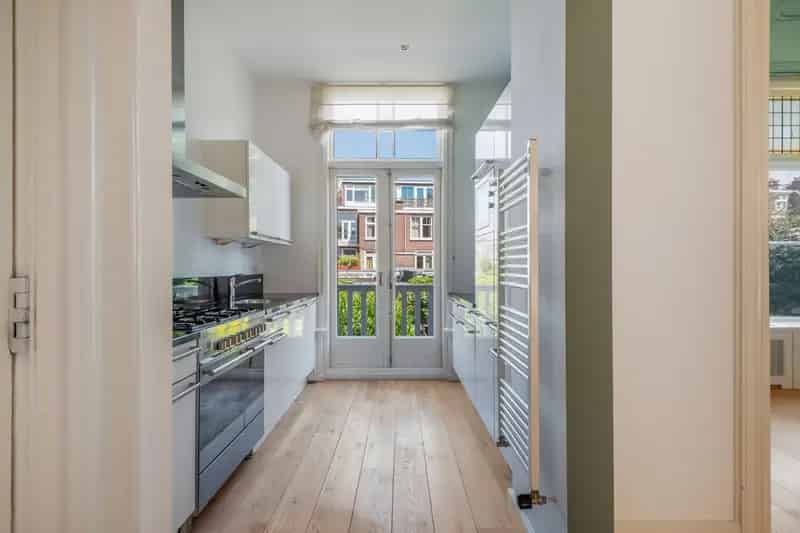 Dubbel Bovenhuis Statenkwartier 5 Slaapkamers 3 Balkons