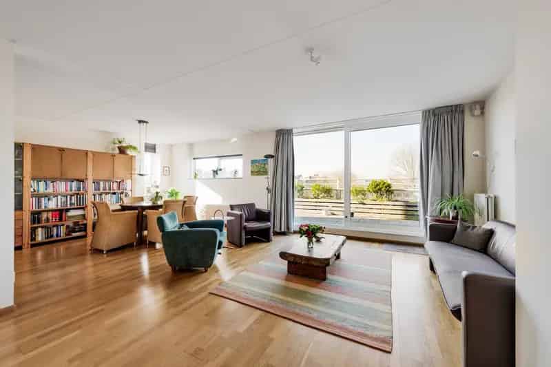 Ruime Maisonnette Haarlem Molenwijk Dakterras 3 Slaapkamers