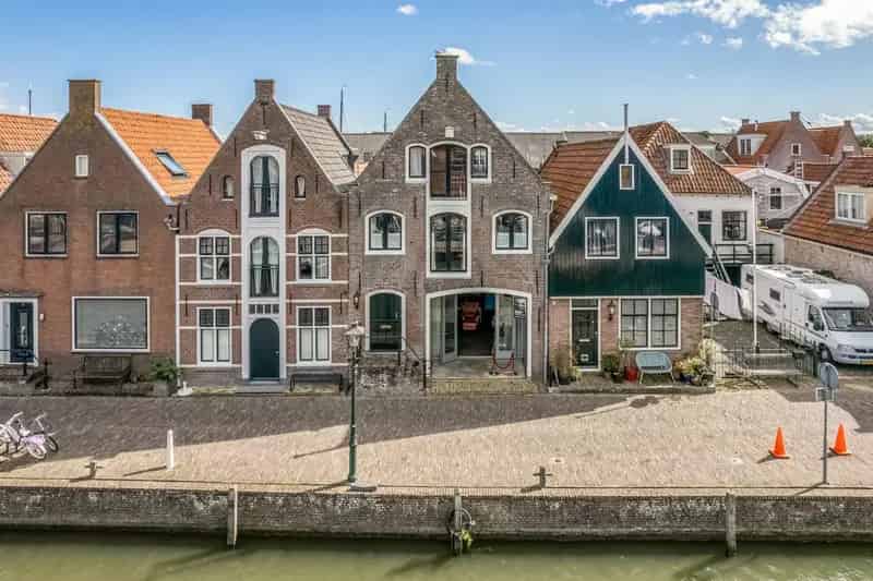 Grachtenpand Monnickendam Havenzicht Horeca Wonen