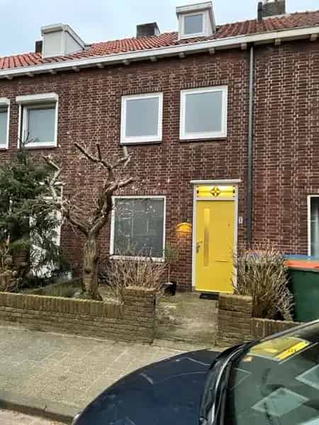 Gemeubileerde Tussenwoning Breda 3 Slaapkamers Tuin Berging