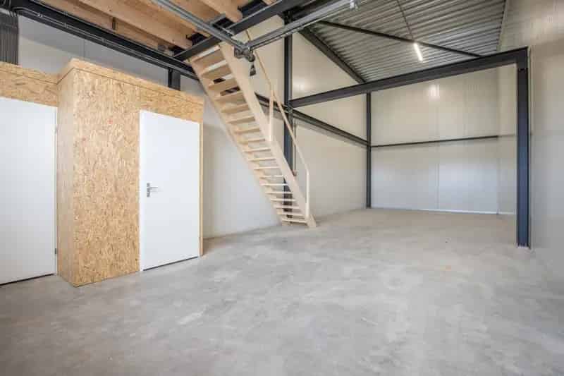 Bedrijfsruimte te Koop en Te Huur in Stavenisse Pilootweg 11 B