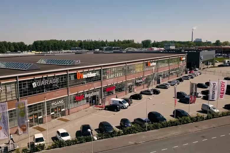 3245 m2 Winkelruimte te Huur Zaandam Industrieel Pand