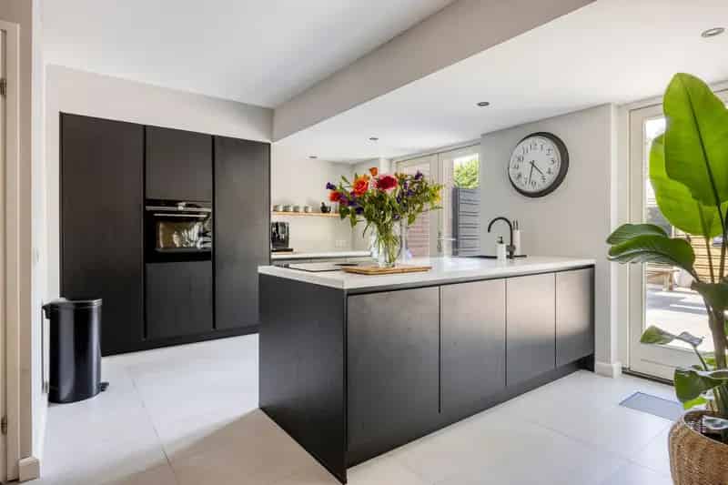 Huis te koop Oss Peellaan: 4 slaapkamers moderne keuken tuin