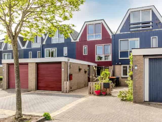 Ruime Tussenwoning Lelystad Woldpark 144m²