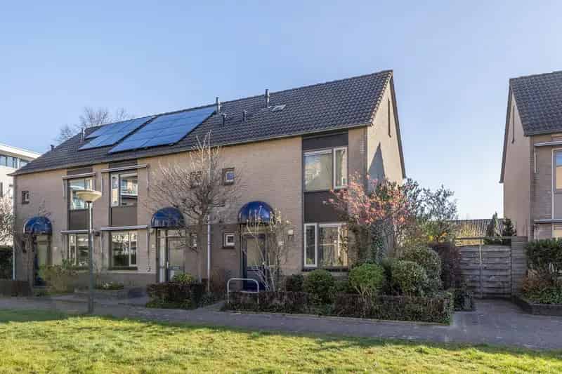 Huis te koop Apeldoorn Ruime hoekwoning 3 slaapkamers 2 badkamers