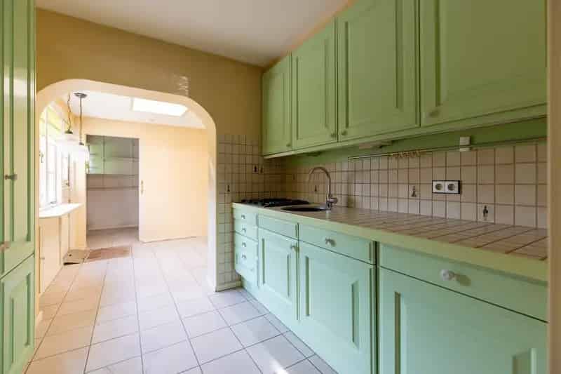 Huis te koop Laren NH Frans Langeveldlaan: Jaren 50 woning, 3 slaapkamers, tuin op het zuidwesten