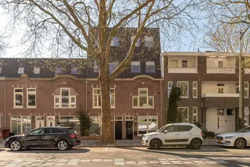 Stadsvilla Amsterdam Bos 200m2 gerenoveerd 2023 Energielabel A
