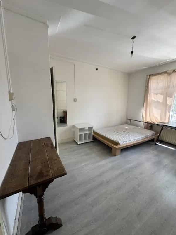 Studentenkamer Tilburg Trouwlaan Gemeubileerd