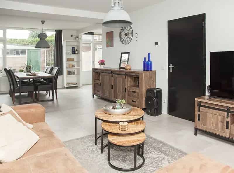 Hoekwoning te koop Etten-Leur: 4 slaapkamers, moderne badkamer