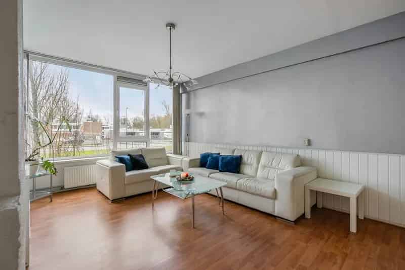 Appartement te koop Rotterdam Wilbertoord 3 kamer starters appartement
