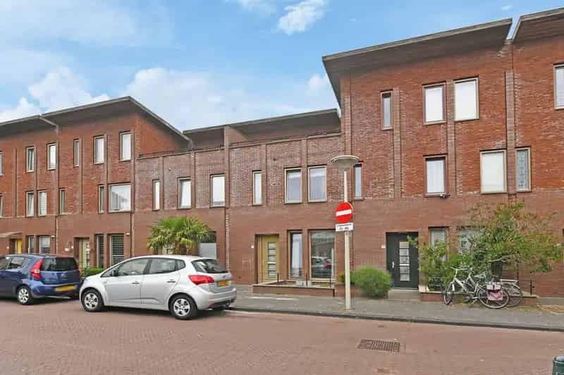 Huis te koop 4 slaapkamers Den Haag
