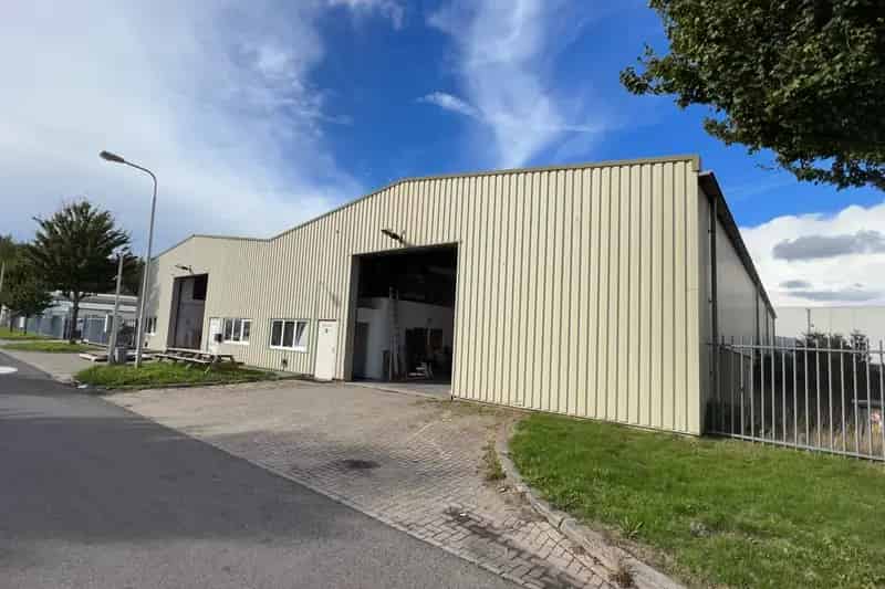 Bedrijfshal te Huur Emmeloord 600m² Kantoren Kantine