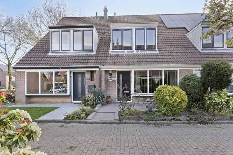 Tussenwoning Goes 4 slaapkamers moderne keuken tuin