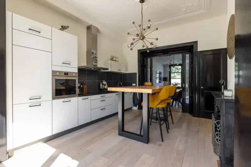 Appartement te koop Vlaardingen: Ruime benedenwoning met tuin