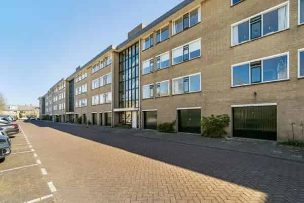 4 Kamer Appartement Wassenaar - Ruim Balkon en Garage
