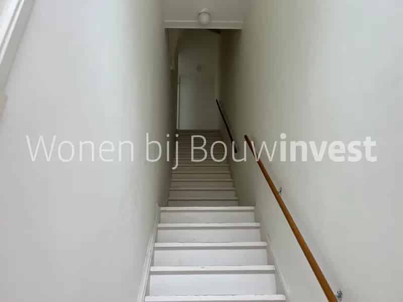 Ruime bovenwoning 3 slaapkamers Nieuw Geinwijk Amsterdam Zuidoost