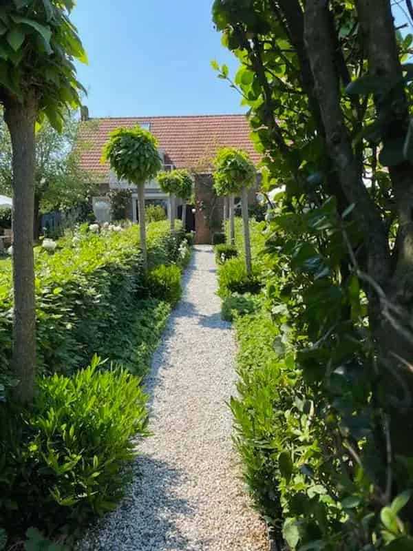 Ruime gezinswoning Krabbendijke grote tuin 3 slaapkamers