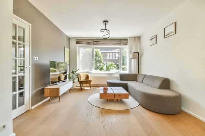 Huis te koop Elsrijk: Moderne Familiewoning met Tuin
