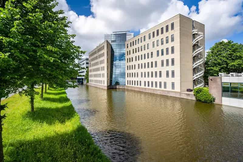 Kantoorruimte te huur Hoofddorp 324m2 modern gerenoveerd