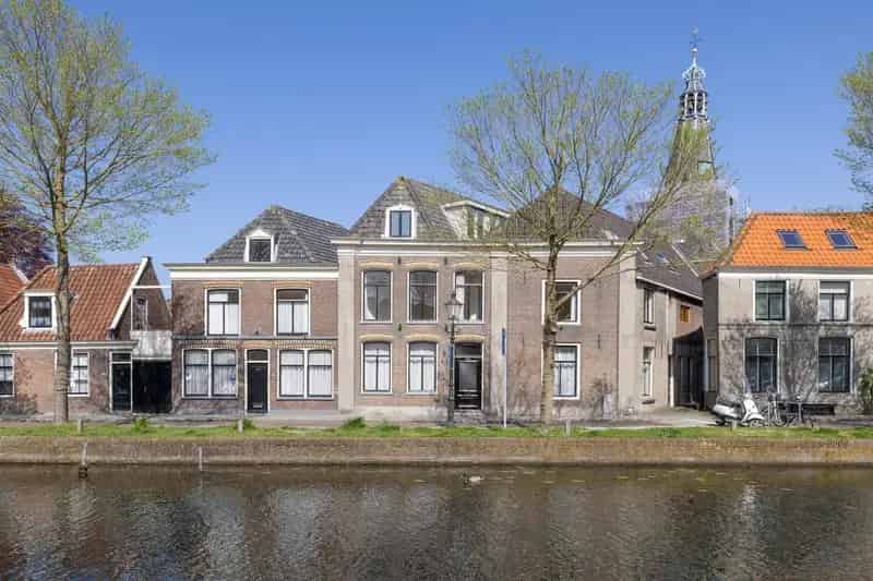 Herenhuis Weesp Oudegracht 303m2 Gemeentelijk Monument