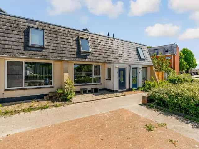 Tussenwoning Lelystad 2 slaapkamers moderne keuken