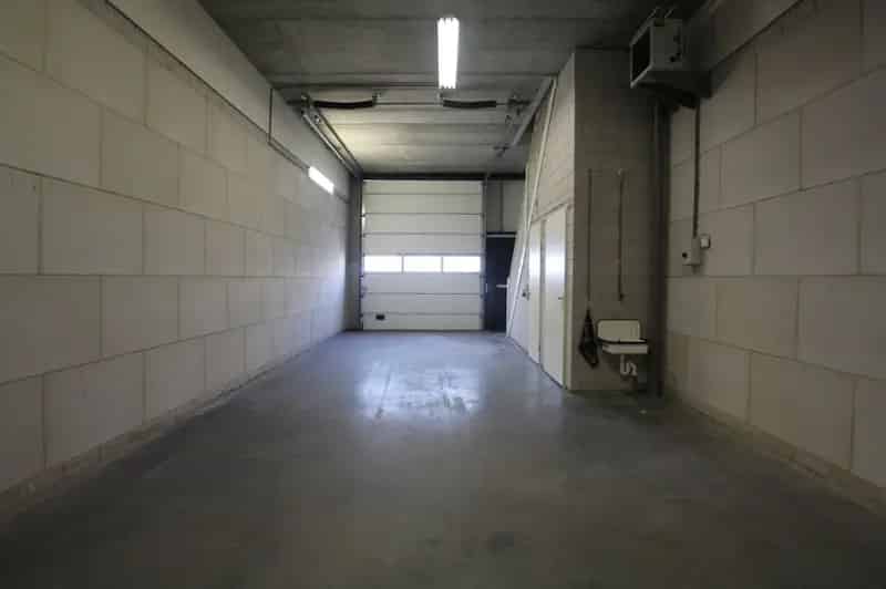 Bedrijfshal Alblasserdam te koop 62m2 bedrijfsruimte 58m2 kantoor