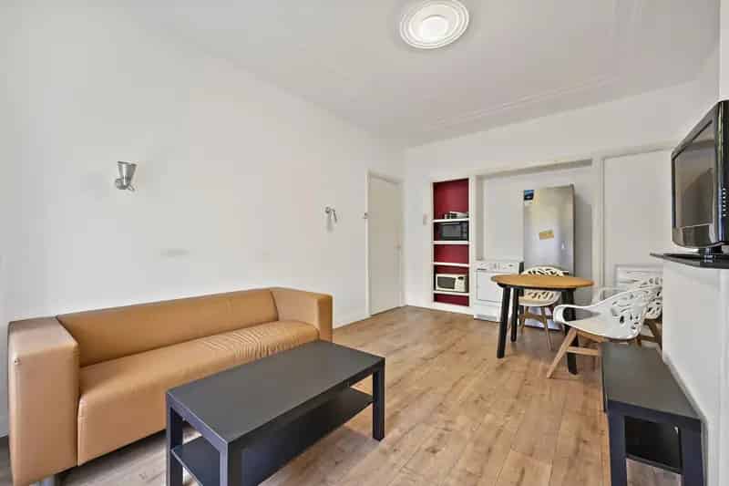 1e Etage woning Laakkwartier Balkon 2 slaapkamers