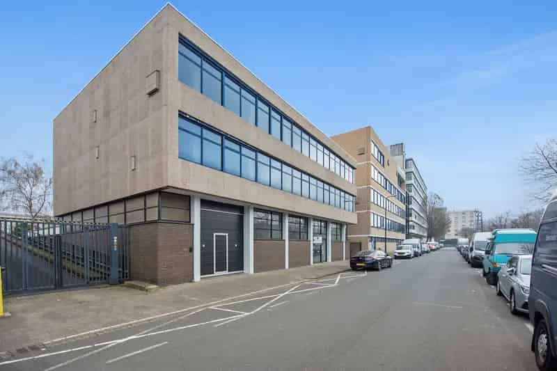 Bedrijfshal Rijswijk 1050m² te Koop - Deels Verhuurd - Energielabel A