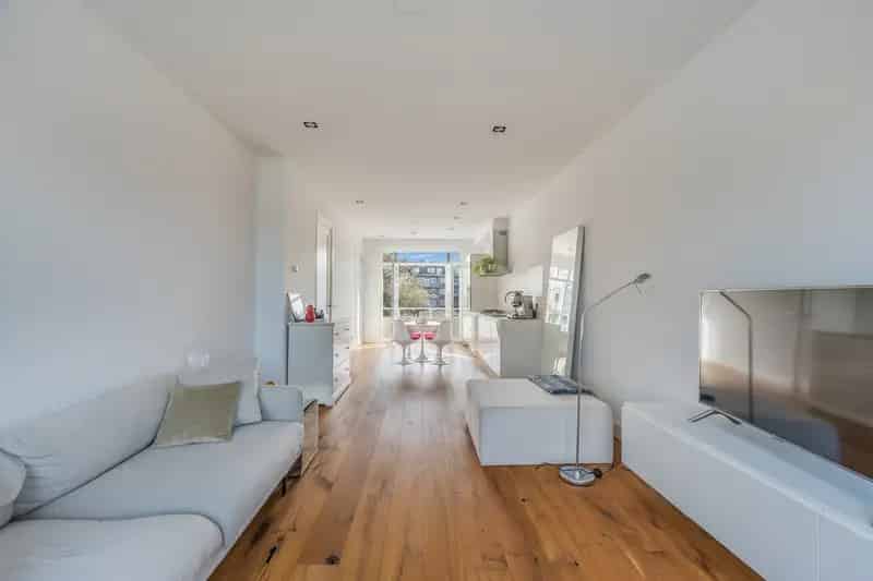 Appartement Amsterdam Zuid 68m2  2 slaapkamers Balkon Zuid gerenoveerd