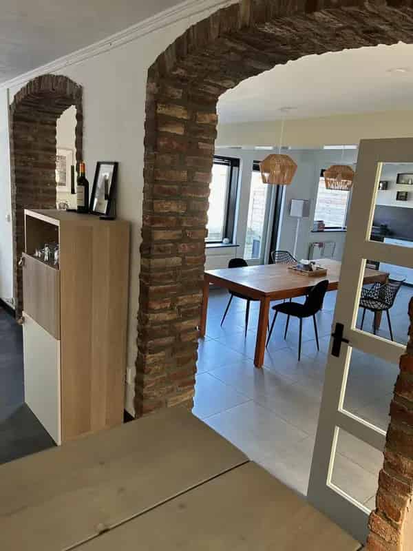 Gerenoveerde Ruime Familiewoning te Huur Nuth