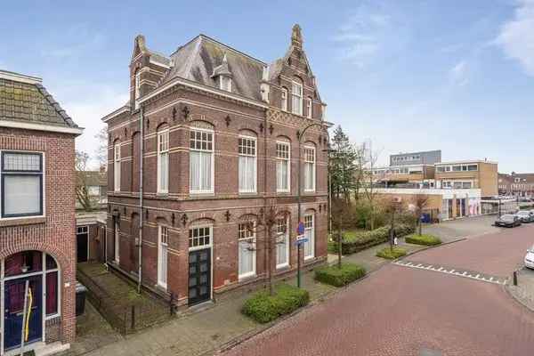 Postkantoor 1903 te koop Monumentale pand 260m2 Leur