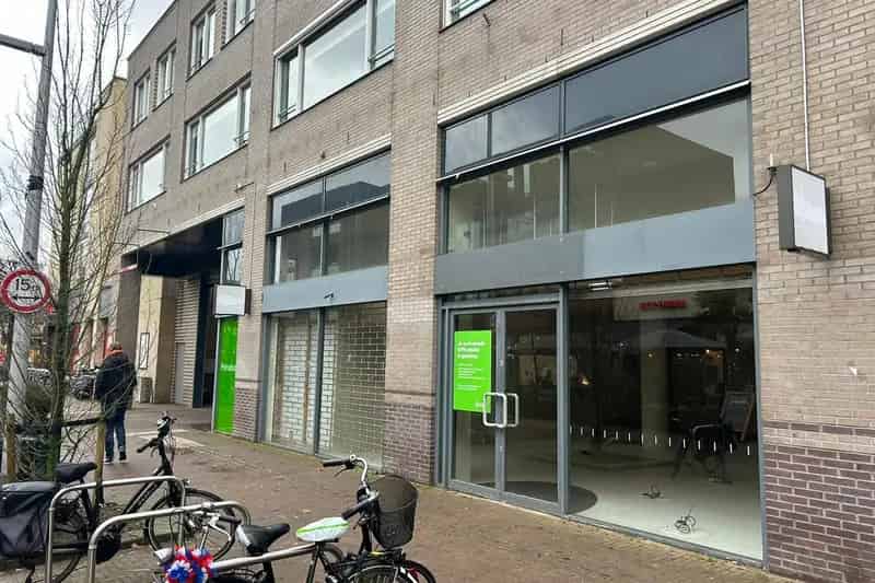 Winkelruimte te huur Zeist Emmaplein 196m2