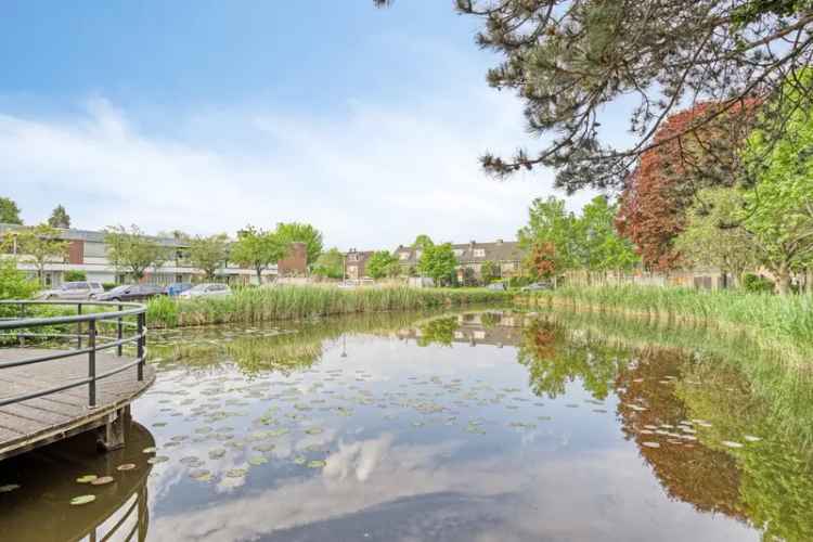 5 Slaapkamer Tussenwoning De Oranjewijk Rustig Aan Water