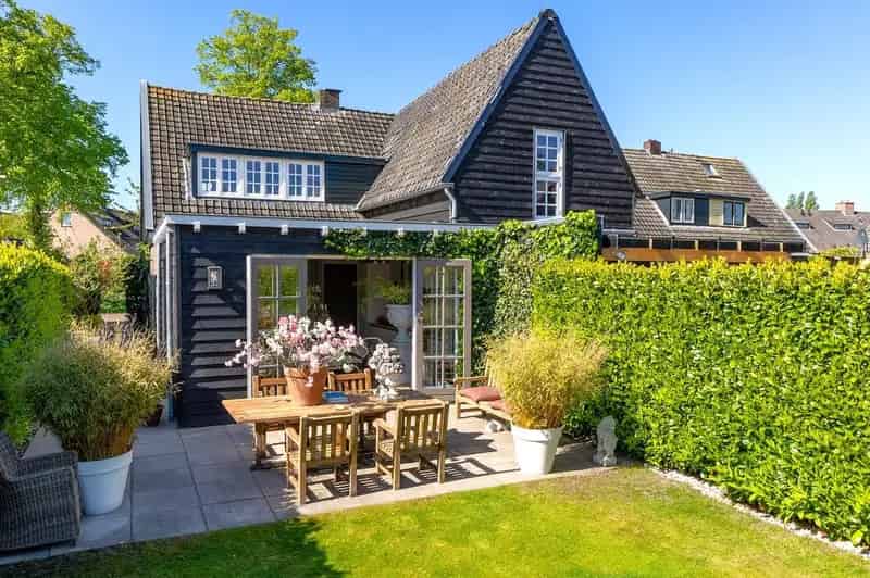 Te Koop: Charmante woning Blaricum 2 slaapkamers moderne keuken