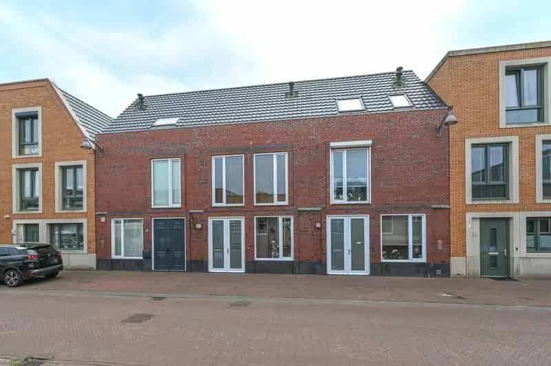 Huis te koop: Prins Hendrikstraat 64 1975 BP IJmuiden | Funda