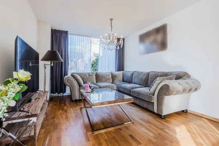 Hoekwoning Oosterhout 3 slaapkamers praktijkruimte