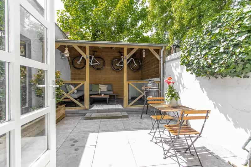 Huis te koop Zaltbommel: Sfeervolle stadswoning met tuin