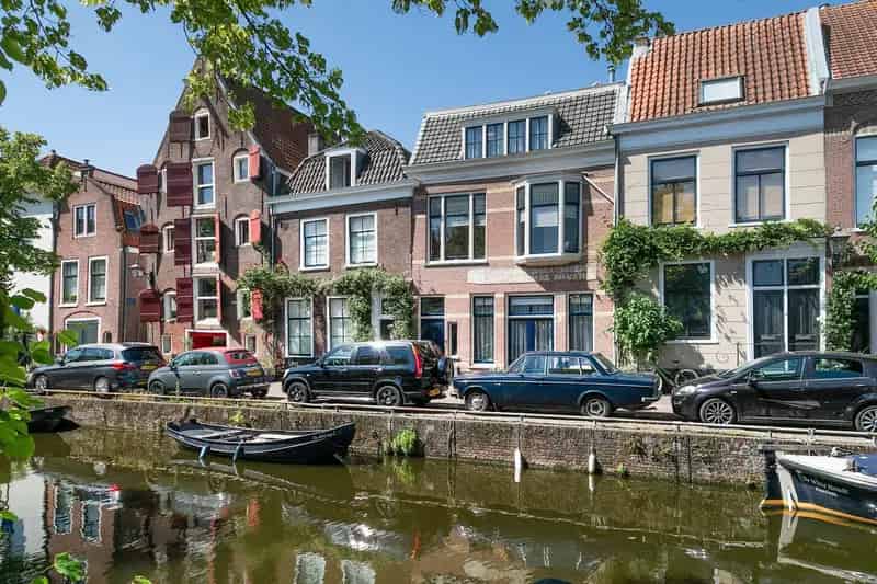 Huis te koop Haarlem Bakenessergracht: Gerenoveerd Grachtenpand met Tuin