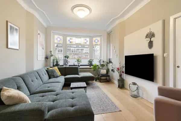 Monumentaal Herenhuis Alkmaar 4 slaapkamers 2 badkamers gerenoveerd