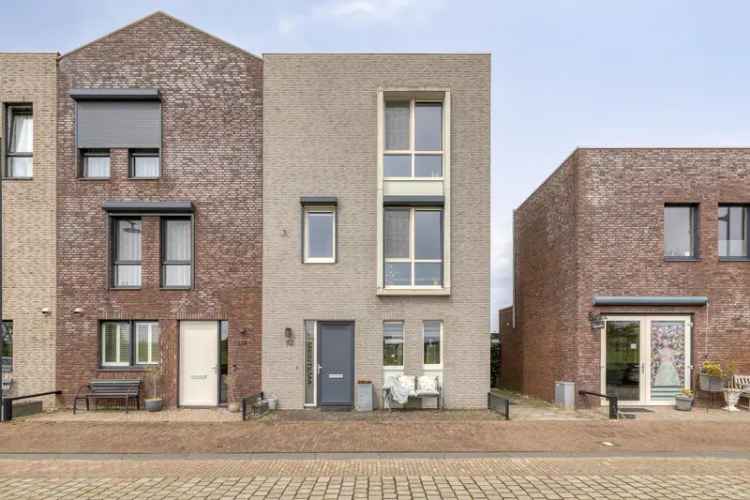 Instapklare Hoekwoning Waterwijk 127m2 3 slaapkamers