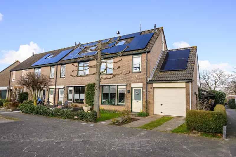 Groene Hoekwoning 5 Slaapkamers Garage Zonnepanelen
