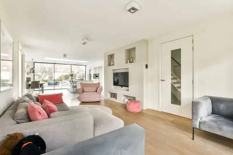 Te Koop: Ruime Twee-onder-een-kapwoning in Badhoevedorp