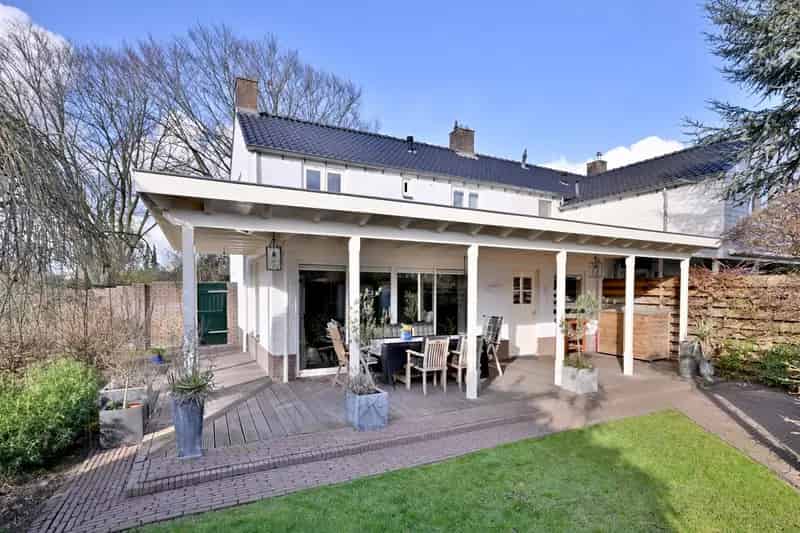 Halfvrijstaand huis te koop Epse 750m2 perceel