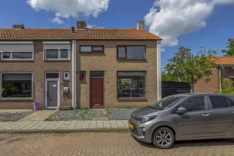 Hoekwoning Sluiskil 3 slaapkamers ruime tuin