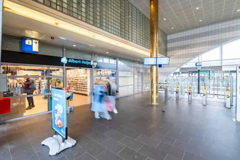 Winkel te Huur Hilversum Station: 117m2 Nabij AH to go