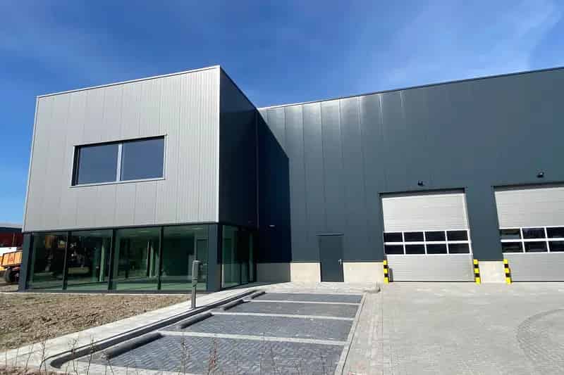 Bedrijfshal Dronten 850m2 te huur Kantoor Opslag Business Zone Delta
